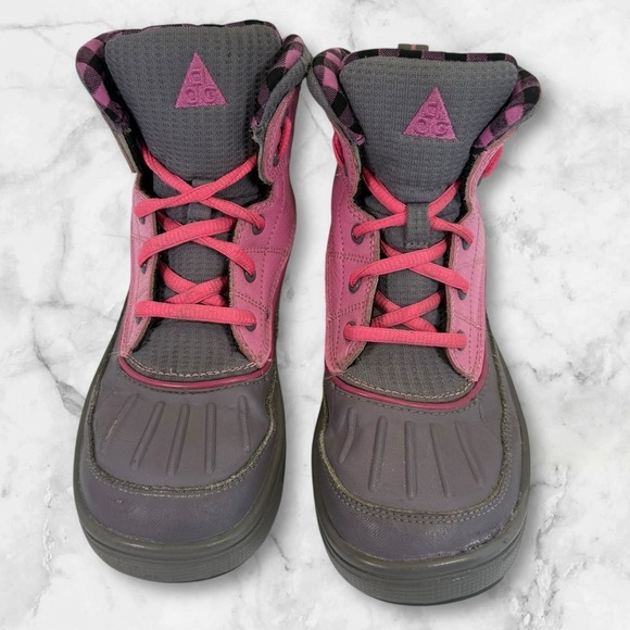 Kids Nike Woodside 2 boots size 2.5Y - Picture 2 of 8